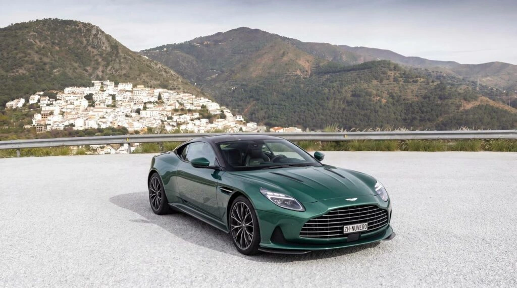 Coupé Vanquish Aston Martin